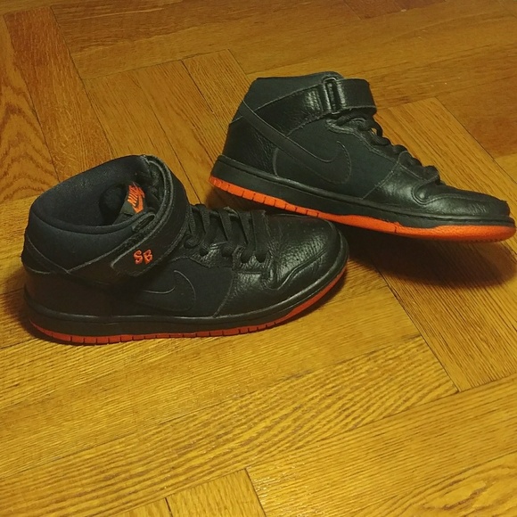 *SOLD* EUC NIKE SB DUNK PRO MID SPECIAL EDITION - Picture 4 of 5